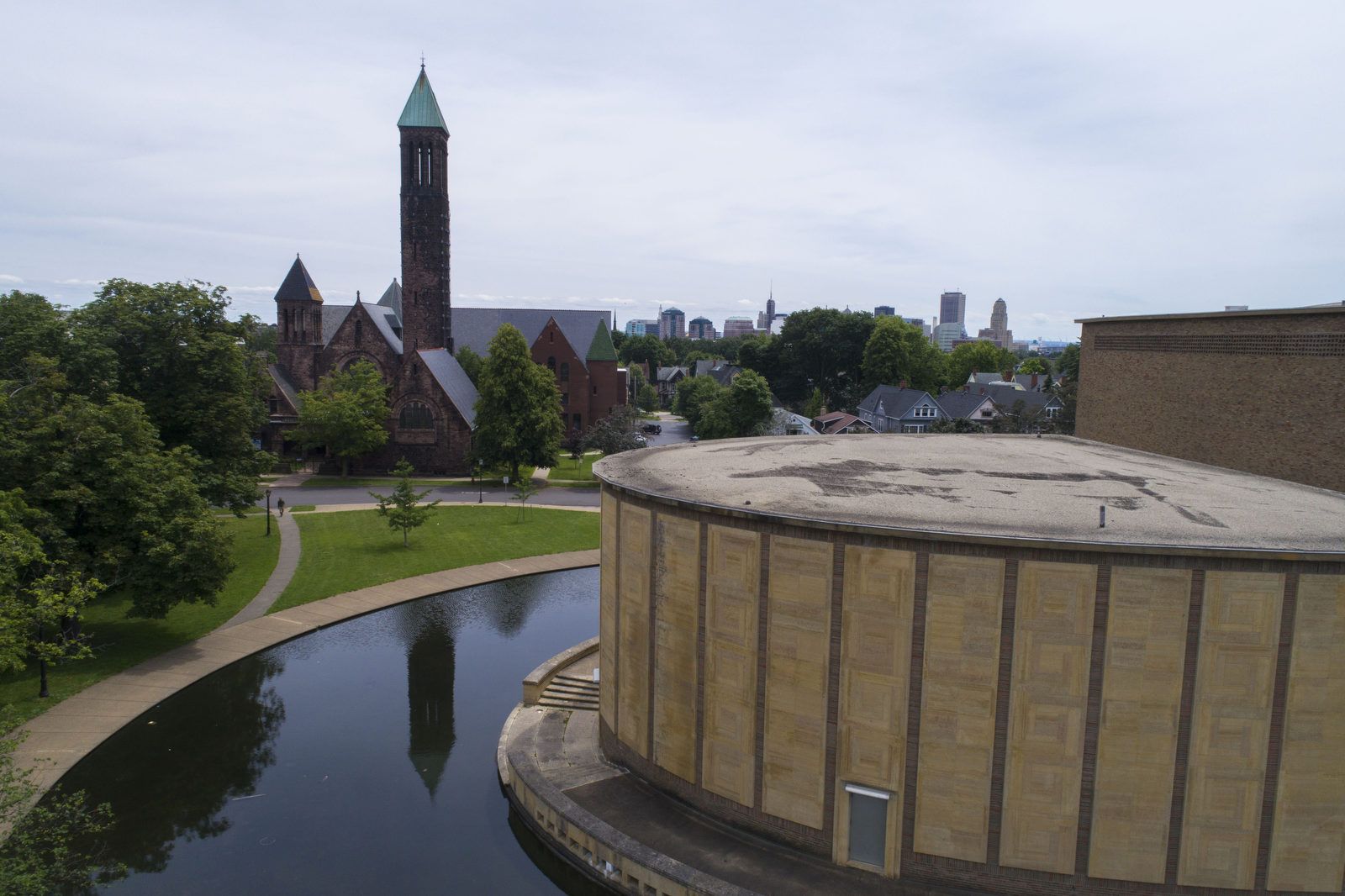 A Closer Look: In Kleinhans Music Hall, architecture that suggests music
